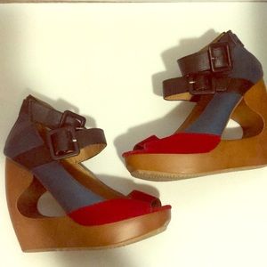 Women’s Platforms size 5.5